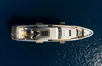 Sanlorenzo-40-Alloy-MY-Lady-A-motor-yacht-for-sale-exterior-image-Lengers-Yachts-2.png