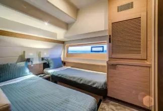 BENETEAU Grand Trawler 62