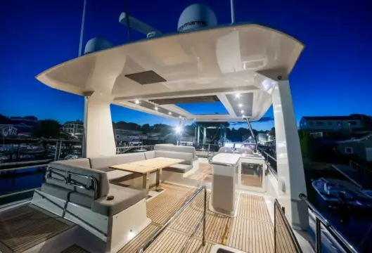 BENETEAU Grand Trawler 62