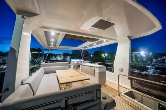 BENETEAU Grand Trawler 62