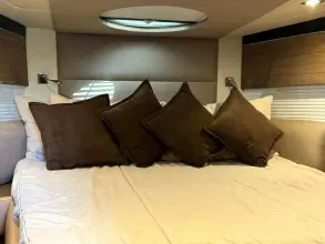 12 - Cabin