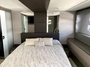 62 PERSHING 2018 - AKULA_8