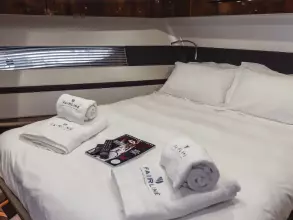 23 - VIP Cabin