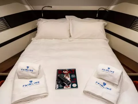 22 - VIP Cabin