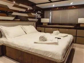 17 - Master Cabin