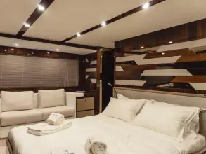 18 - Master Cabin