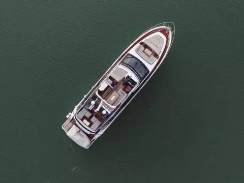 5 - Exterior