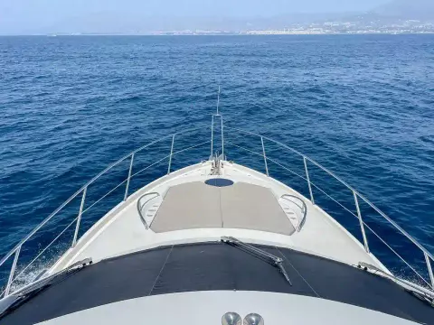 13 - Foredeck