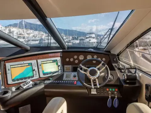 29 - Helm