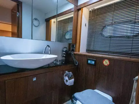 34 - Master Cabin En Suite