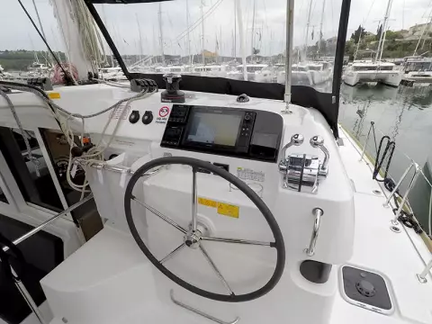 Lagoon 40