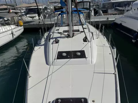 2013 Jeanneau Sun Odyssey 469 14