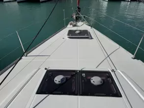 2013 Jeanneau Sun Odyssey 469 15