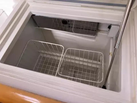 2013 Jeanneau Sun Odyssey 469 28