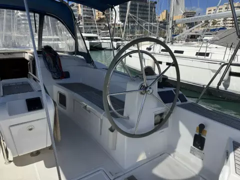 2013 Jeanneau Sun Odyssey 469 5