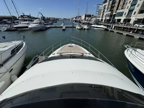 2005 Azimut 42 Evolution 21