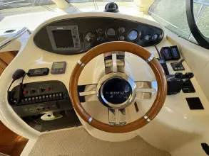 2005 Azimut 42 Evolution 10