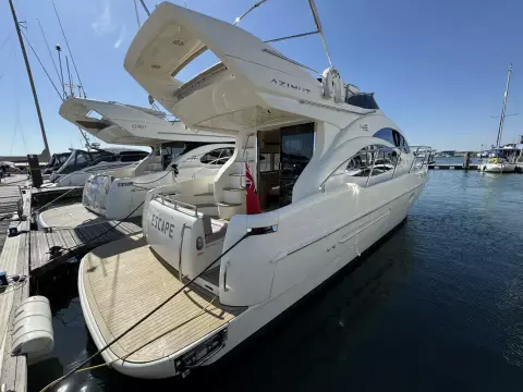 2005 Azimut 42 Evolution 26