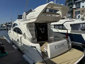 2005 Azimut 42 Evolution 27