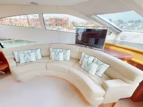 9 - Saloon