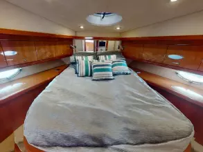 18 - VIP Cabin