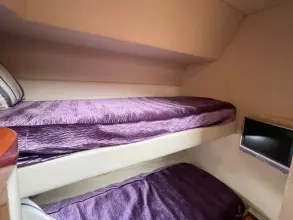 22 - Pullman cabin
