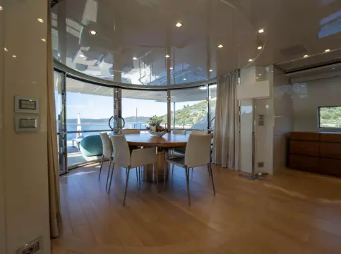 Sanlorenzo-SD112-Bonita-II-motor-yacht-for-sale-interior-image-Lengers-Yachts-7.jpg