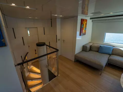 Sanlorenzo-SD112-Bonita-II-motor-yacht-for-sale-interior-image-Lengers-Yachts-9.jpg