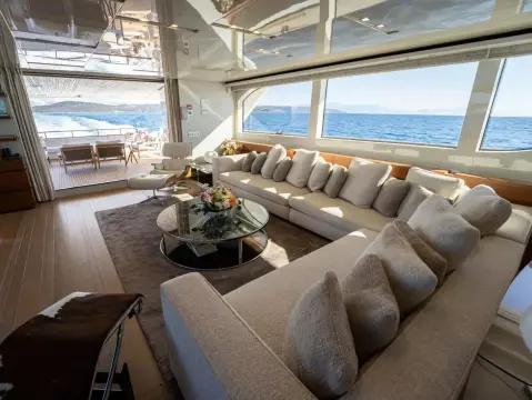 Sanlorenzo-SD112-Bonita-II-motor-yacht-for-sale-interior-image-Lengers-Yachts.jpg