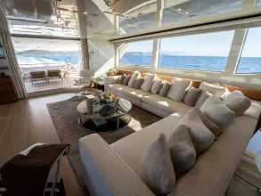 Sanlorenzo-SD112-Bonita-II-motor-yacht-for-sale-interior-image-Lengers-Yachts.jpg