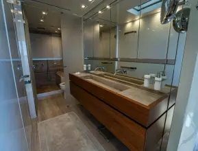 Sanlorenzo-SD112-Bonita-II-motor-yacht-for-sale-interior-image-Lengers-Yachts-13.jpg