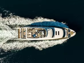 Sanlorenzo-SD112-Bonita-II-motor-yacht-for-sale-exterior-image-Lengers-Yachts-4.jpg