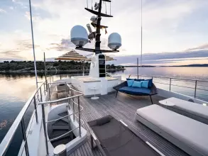 Sanlorenzo-SD112-Bonita-II-motor-yacht-for-sale-exterior-image-Lengers-Yachts-7.jpg