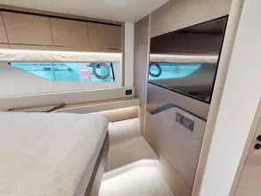 39 - VIP Cabin
