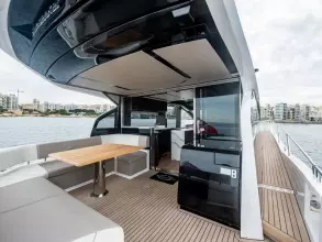 14 - Aft Cockpit
