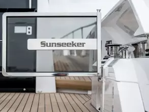 11 - Aft Cockpit