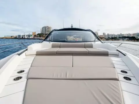 21 - Foredeck