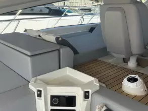 8 - Cockpit