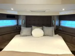 14 - VIP Cabin