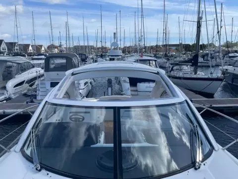 8 - Cockpit