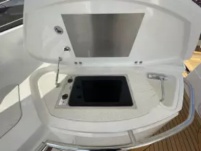 14 - Cockpit Wet Bar