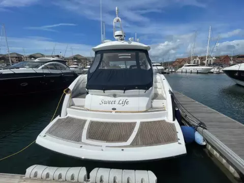 4 - Exterior