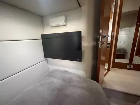 38 - Twin Cabin
