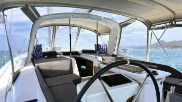 05 02 Cockpit IMG 1691_beneteau_461_2020