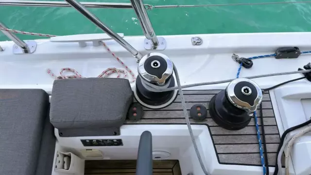 15 02 Cockpit IMG_1710_beneteau_461_2020