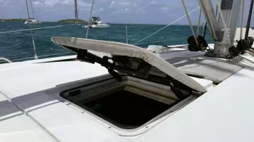 23 03 Deck IMG_1806_beneteau_461_2020