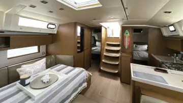 33 06 Salon IMG_1852_beneteau_461_2020