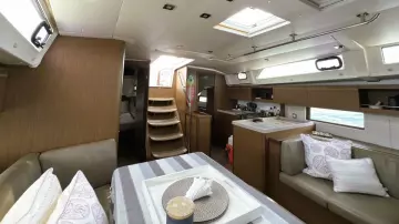 35 06 Salon IMG_1854_beneteau_461_2020