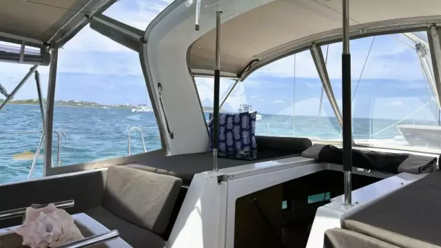 10 02 Cockpit IMG_1707_beneteau_461_2020