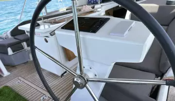 12 02 Cockpit IMG_1695_beneteau_461_2020